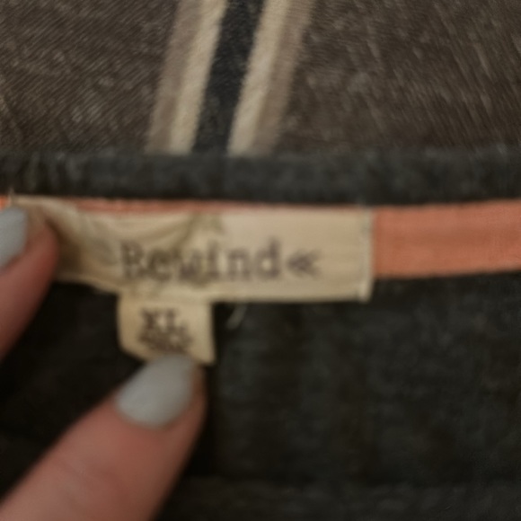 Cute Capsleeve Top - Picture 3 of 3